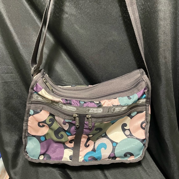 LeSportsac Deluxe Crossbody Expandable Bag Purse 2 Main Compartments - Picture 3 of 10